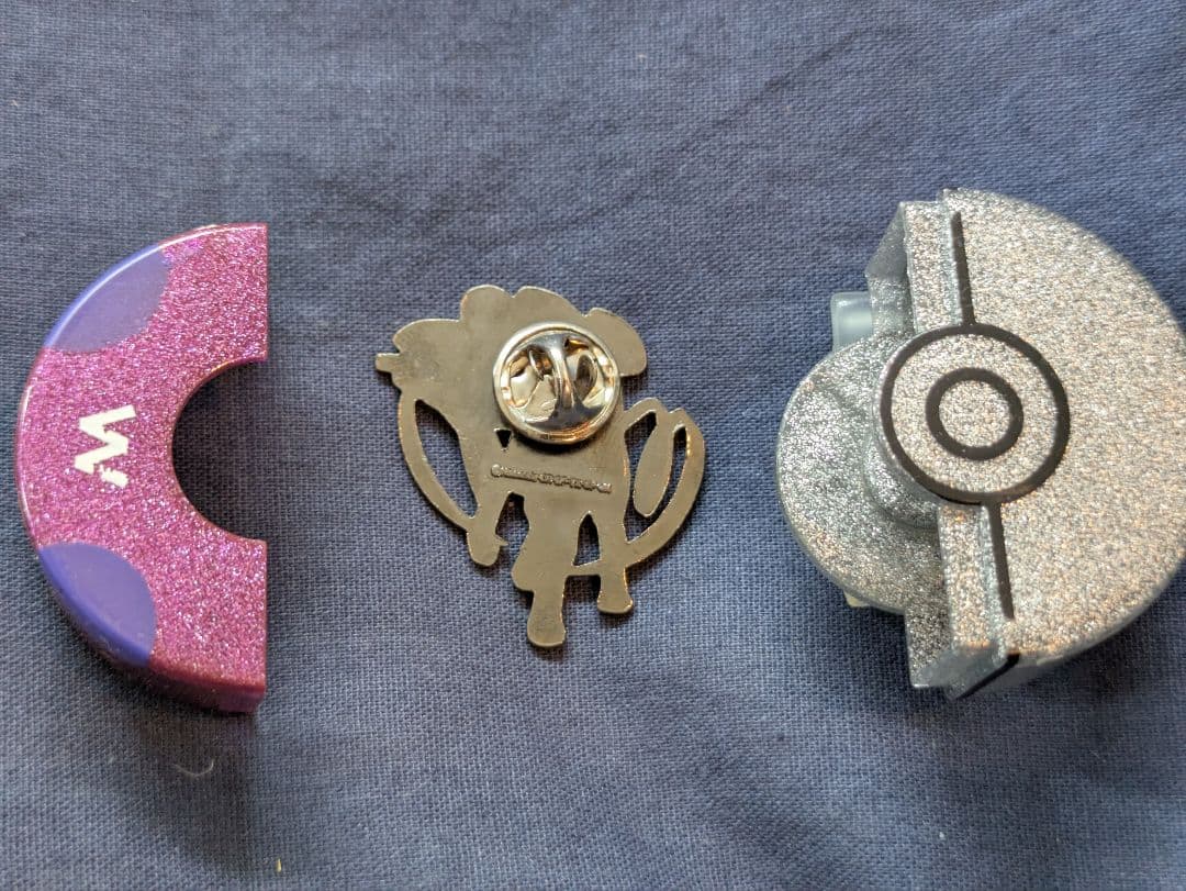 激レア！エンテイ・ライコウ・スイクン ピンバッジセット