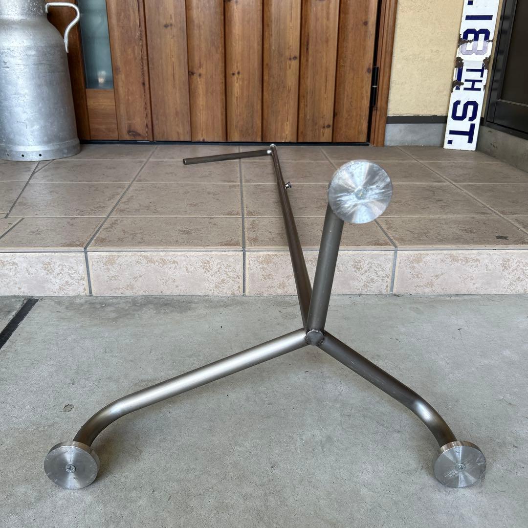 インダストリアル 3本脚 スラントハンガー パイプメタルラック シャビー 無骨