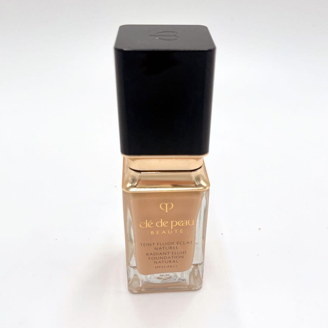 クレドポーボーテ　タンフリュイドエクラナチュラル　リキッドファンデ20