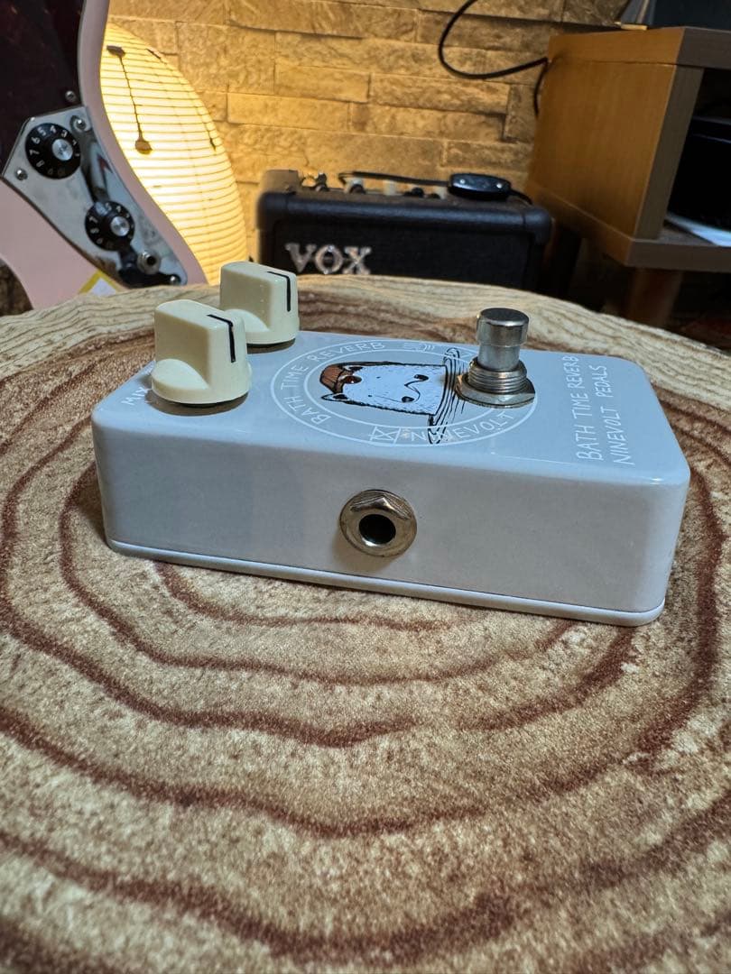 ギター Bath Time Reverb Ninevolt Pedals