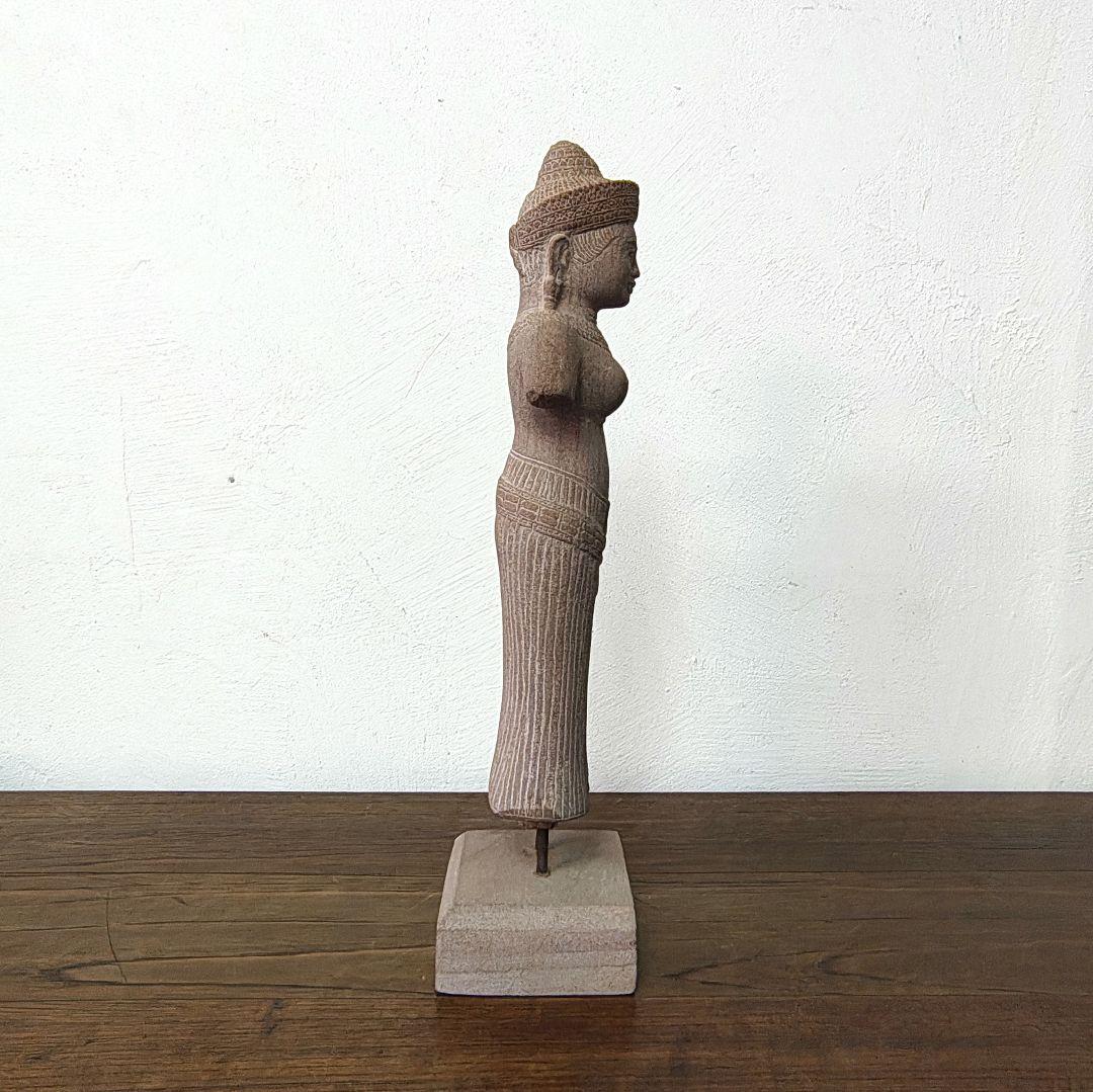 クメール　女神像　砂岩　彫刻　オブジェ　レプリカ　H39cm