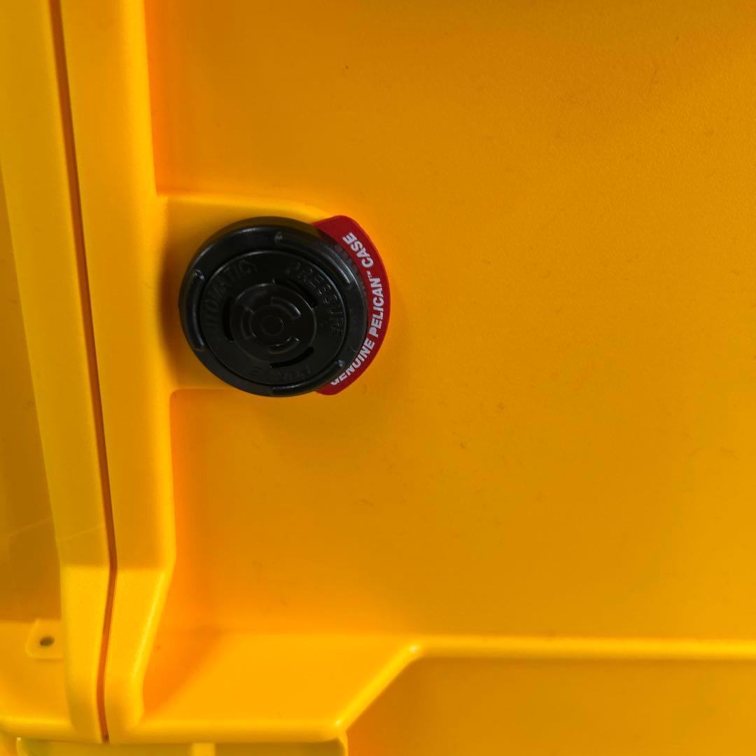 新品未使用ペリカンエアPELICAN AIR1615イエローキャリーケース黄