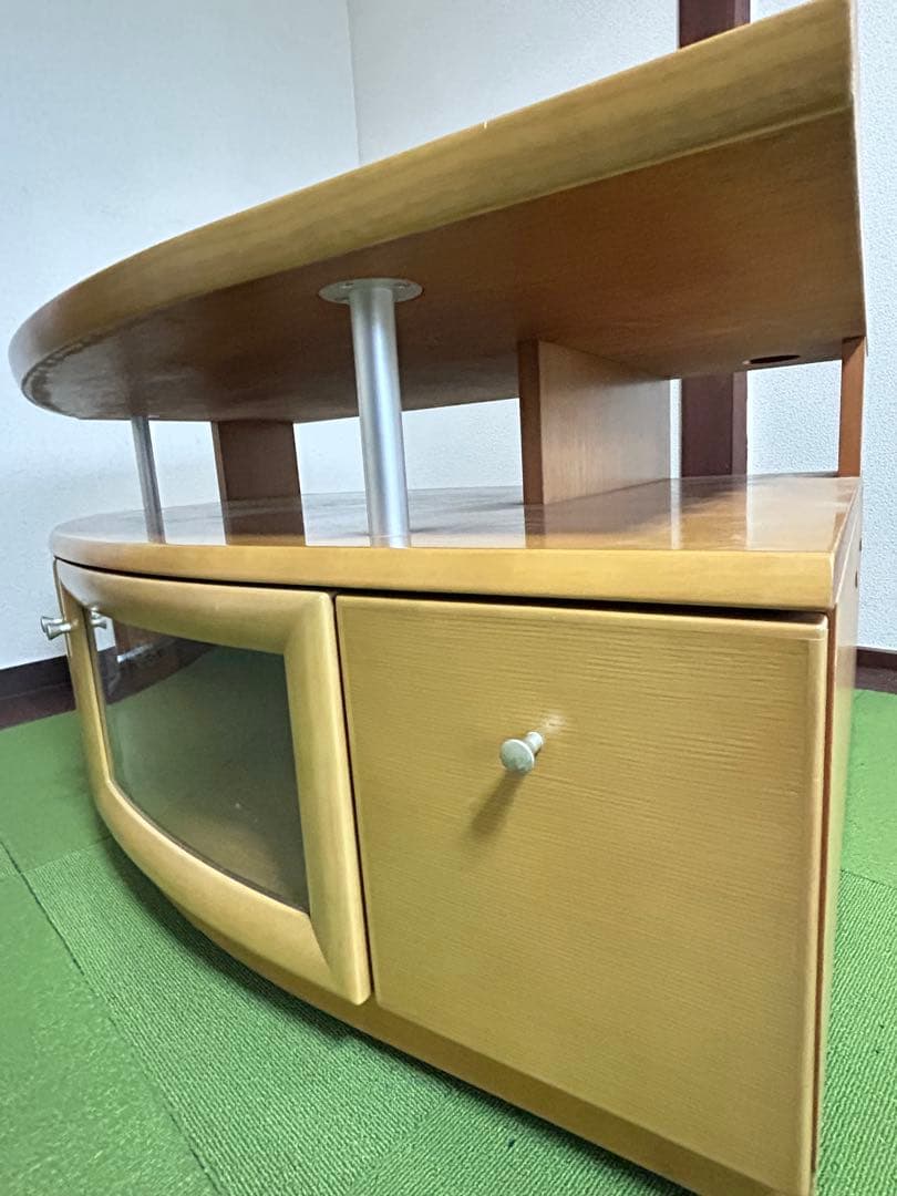 カリモク　テレビ台　テレビボード　キャビネット　木製　ガラス扉　キャスター付き