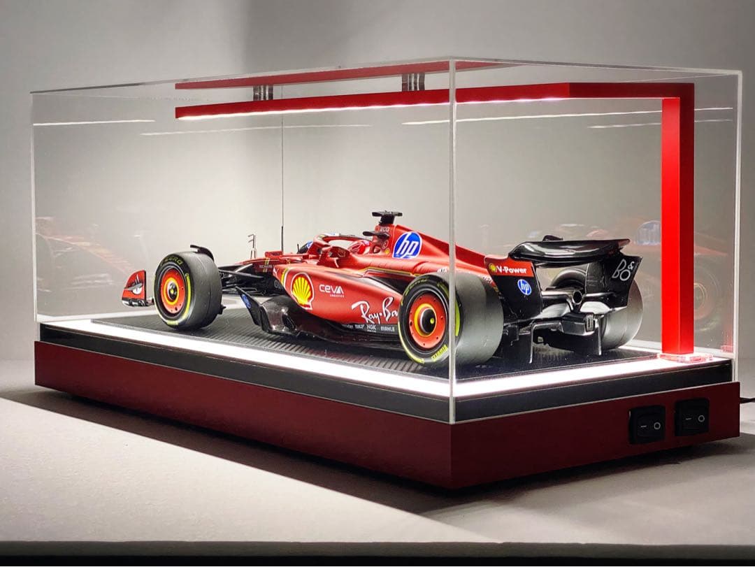 1/18 F1ブラーゴ　フェラーリSF-24 C.ルクレール×LED照明ケース