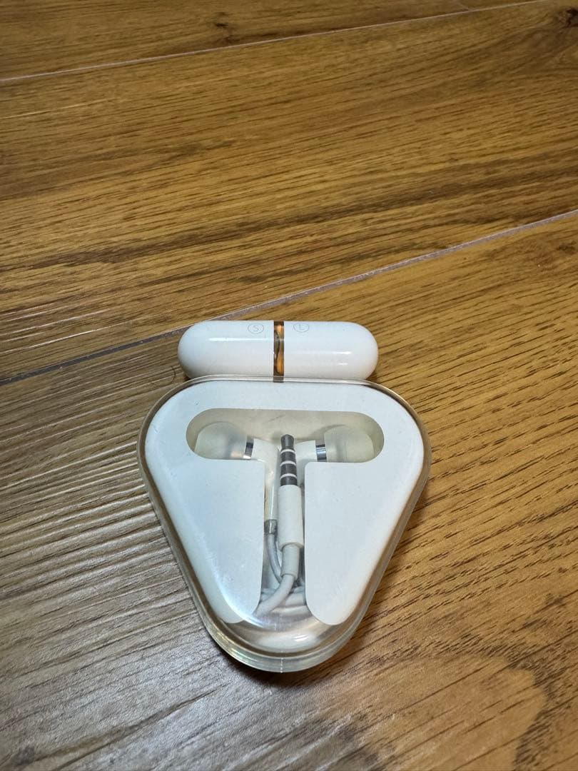 Apple純正 In-Ear Headphones MA850G/B