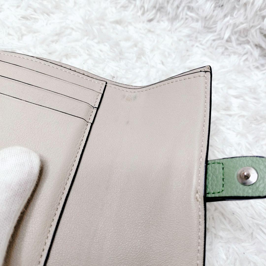 美品✨ロエべ　三つ折り財布　バーティカルウォレット　スモール　ローズマリー　タン