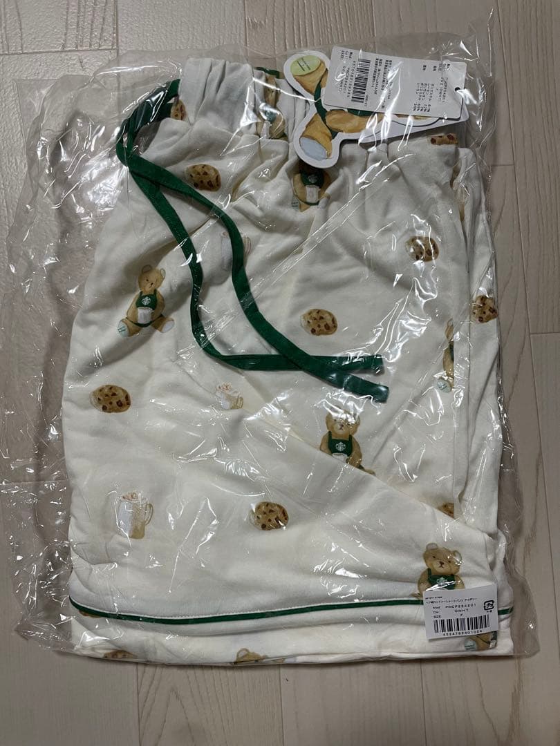 【新品】スタバ　ジェラピケ　コラボ　ショートパンツ