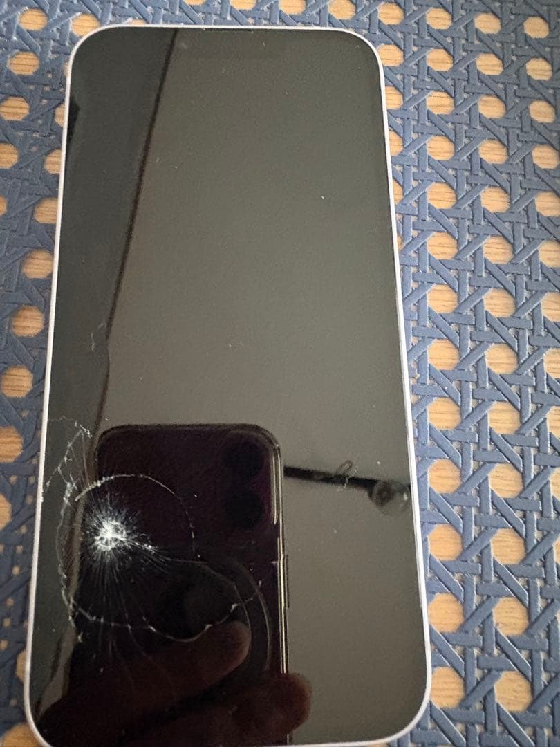 【画面割れ】Apple iPhone14 128GB 本体SIMフリー　パープル