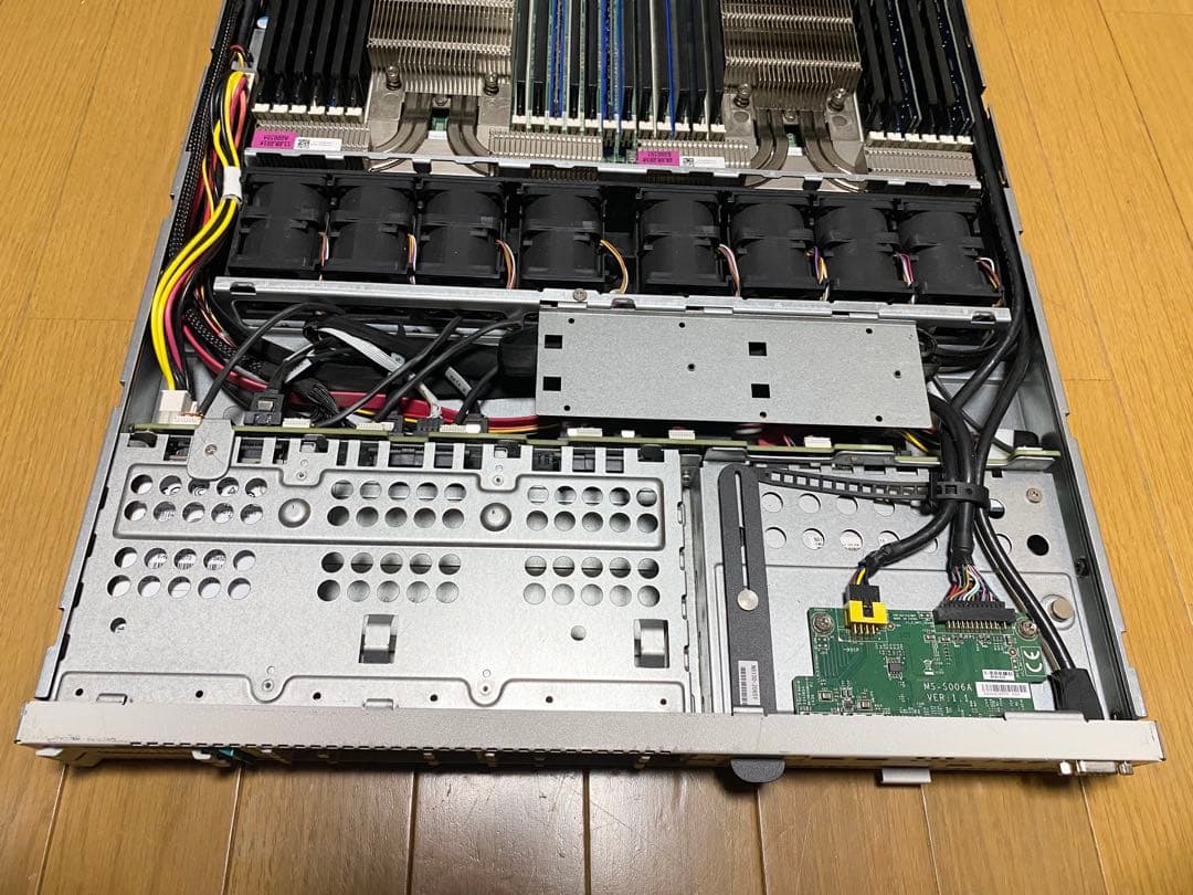 高性能サーバー NEC Xeon E5 2690 16GB 1.5TB RAID