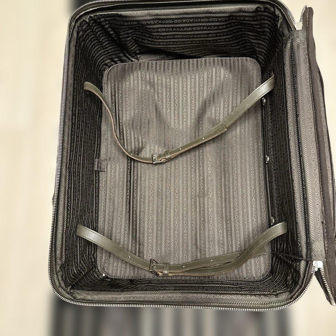 PRADA オリーブグリーン レザーキャリーケース期待持ち込みサイズ