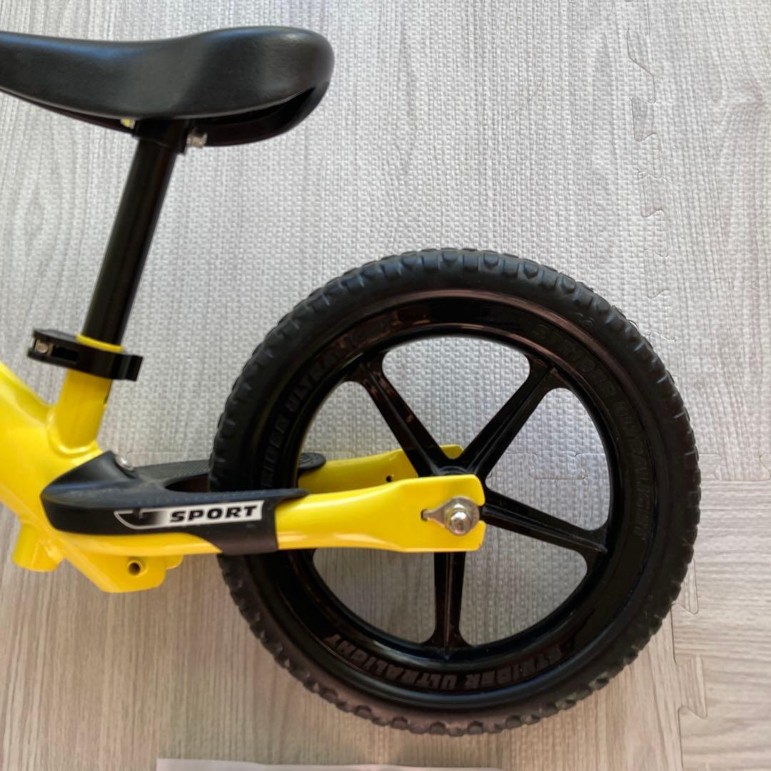 STRIDER スポーツモデル　12インチ　イエロー