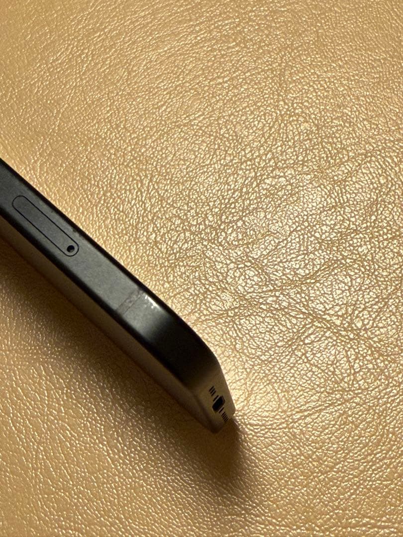 【美品】Apple iPhone15 ブラック128gb SIMフリー