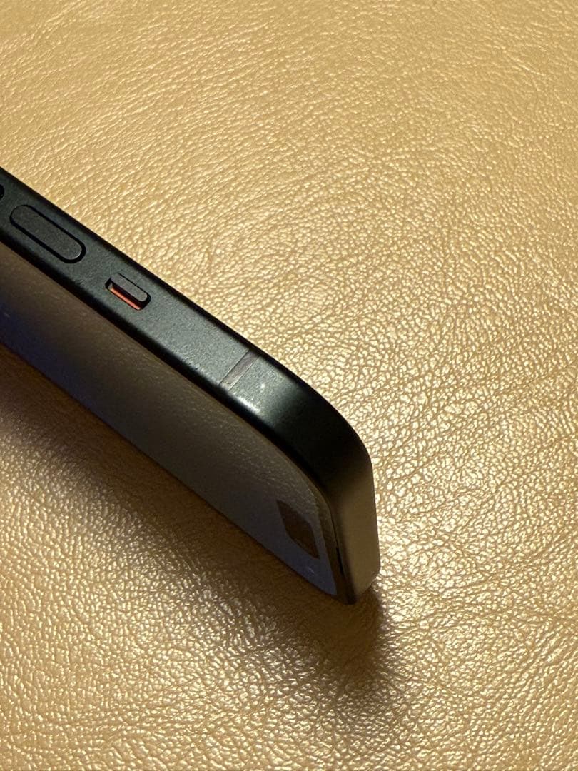 【美品】Apple iPhone15 ブラック128gb SIMフリー