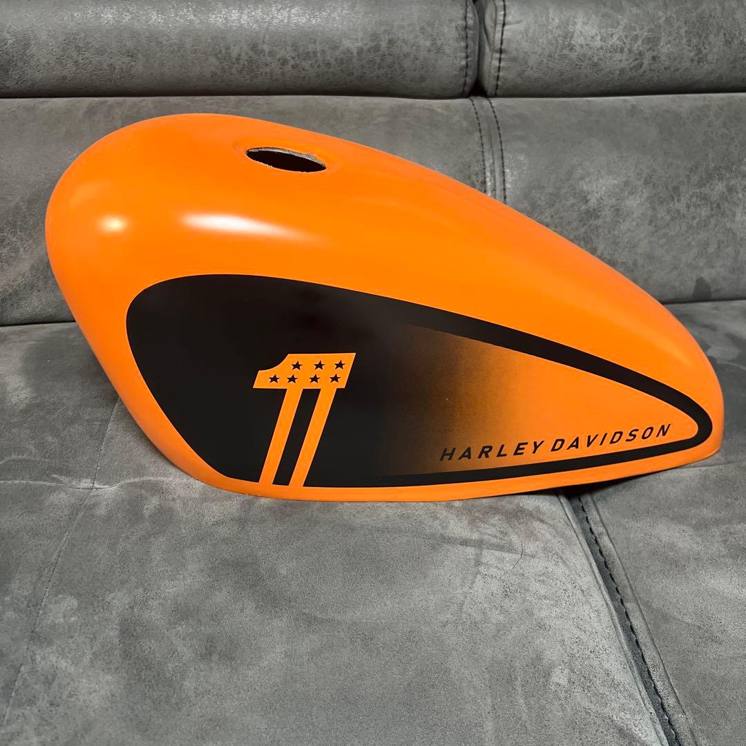 ハーレーダビットソン　サイモン　XL883N タンクカバー