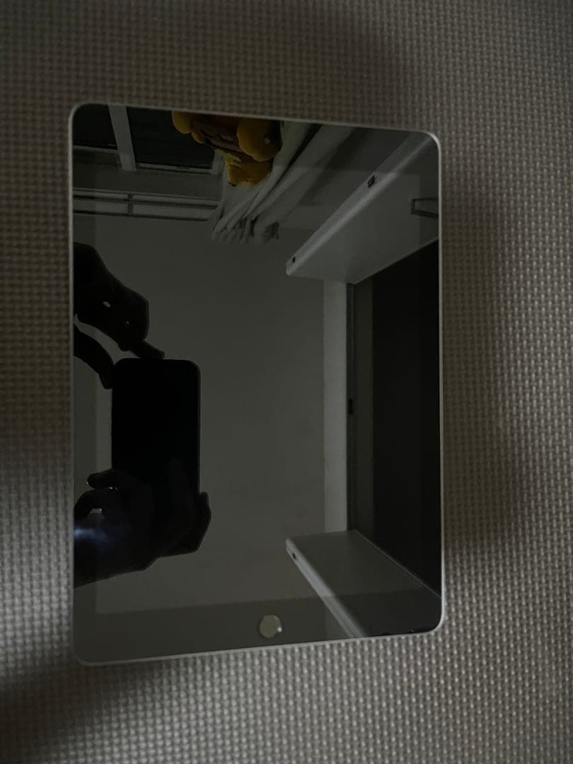 iPad 第6世代　32GB Wi-Fiモデル スペースグレイ