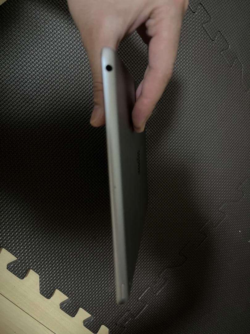 iPad 第6世代　32GB Wi-Fiモデル スペースグレイ