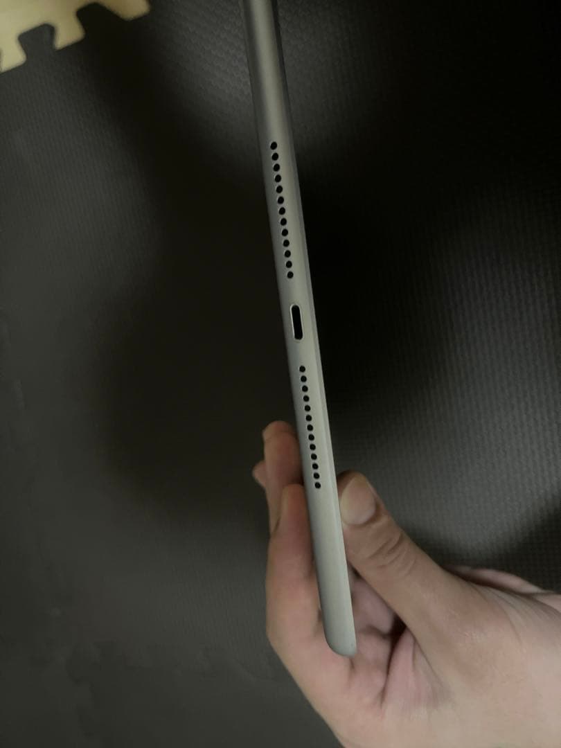 iPad 第6世代　32GB Wi-Fiモデル スペースグレイ