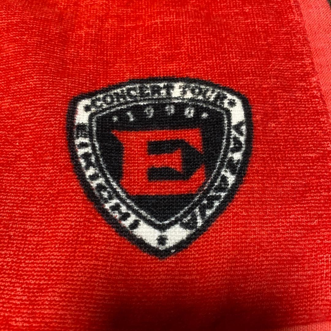 矢沢永吉　珍しい赤地にフデ黒ロゴ 89年当時物FTエンブレム白プレゼン83×34