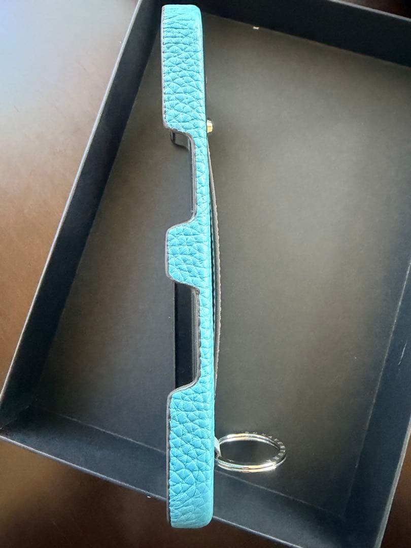 【iPhone17】ハンドル付き バックカバーケース シュリンクレザー