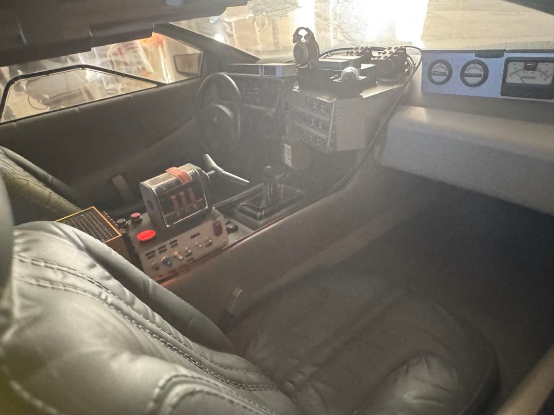 ホットトイズ　デロリアン　『バックトゥザフューチャーpart1』