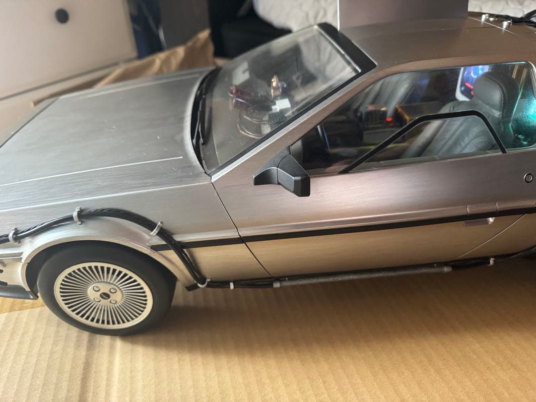 ホットトイズ　デロリアン　『バックトゥザフューチャーpart1』