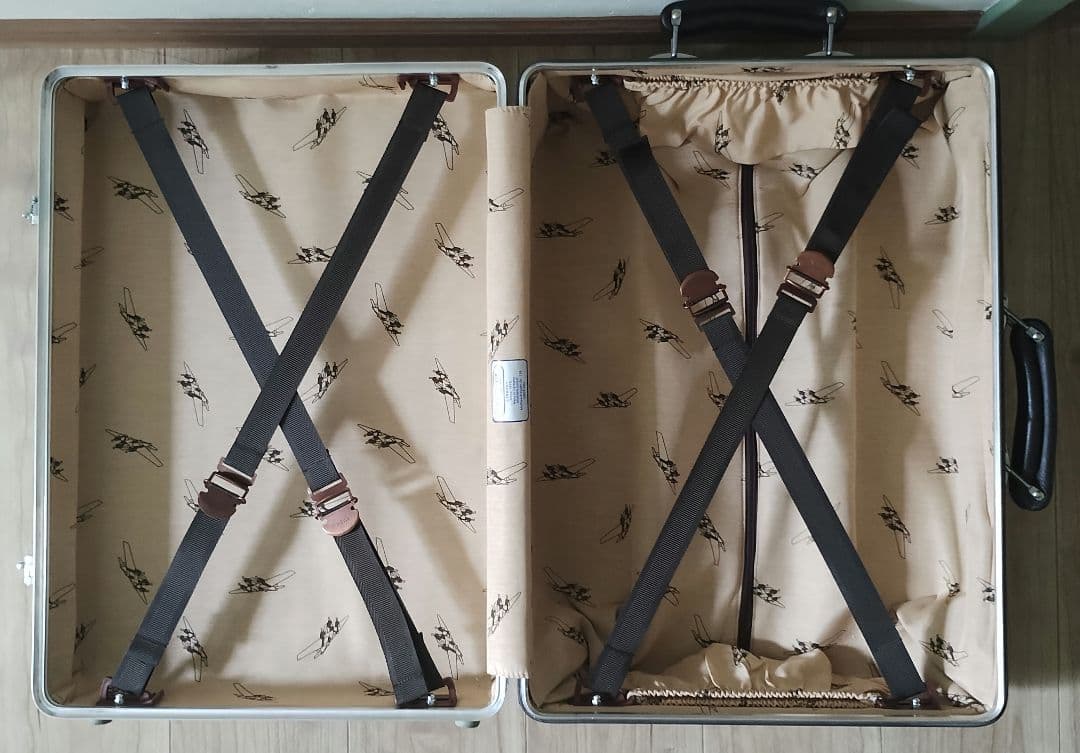 ◎希少★美品★RIMOWAリモワ★クラシックフライト機内持込み2輪TSAキャビン