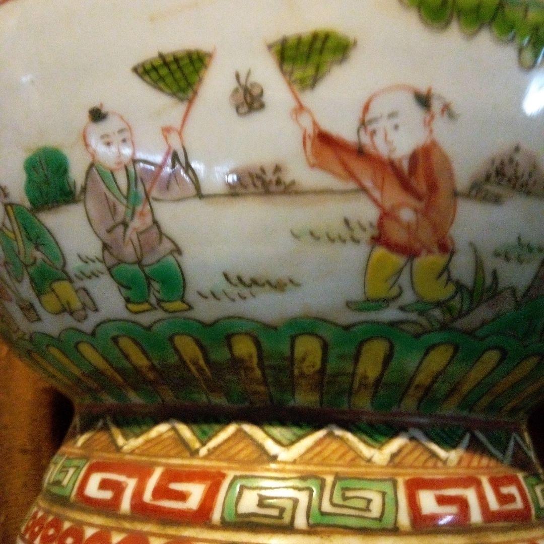 中国陶磁器　明万歴　人物蓋付壺