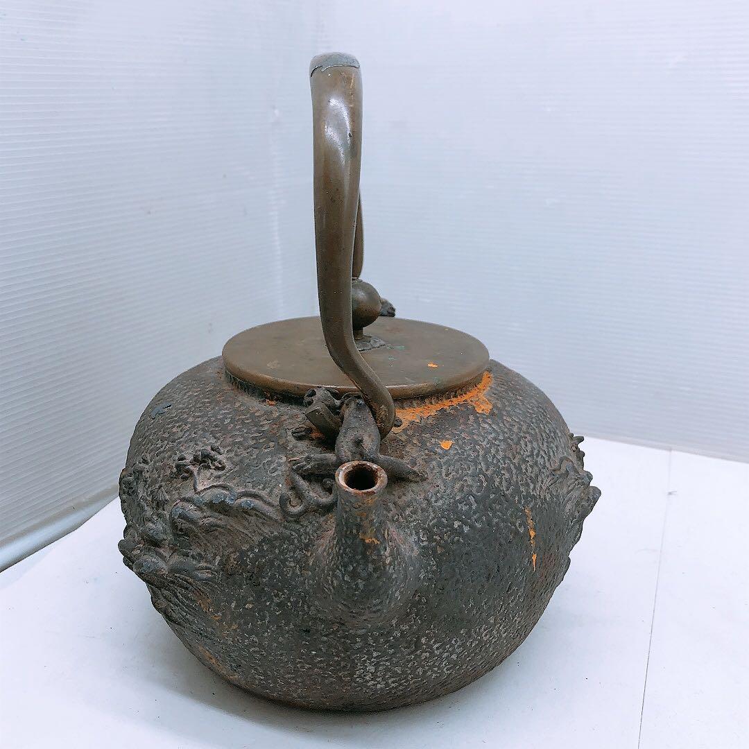 【要確認】日本亀文 鉄瓶 銅蓋 動物モチーフ 重さ約2.5kg アンティーク