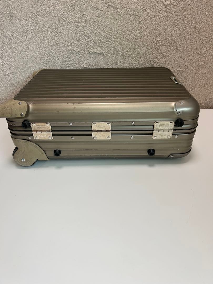 RIMOWA 「Topas Check-in M」チタニウムシャンパンゴールド