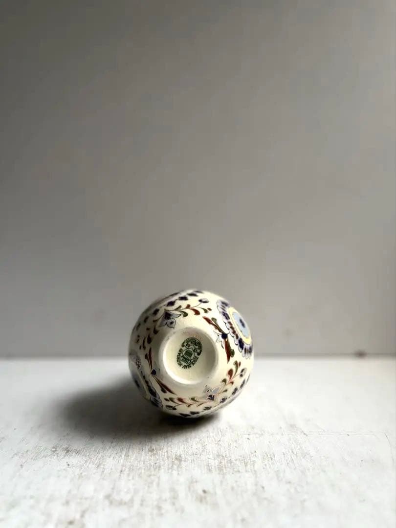 806ヴィンテージ Zsolnay ジョルナイ ハンガリー 美しい花瓶 BASE