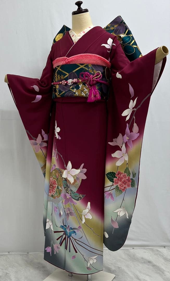 振り袖　フルセット　長襦袢付　赤　金彩加工　パールトーン　刺繍入り　522