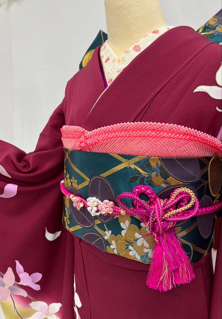 振り袖　フルセット　長襦袢付　赤　金彩加工　パールトーン　刺繍入り　522