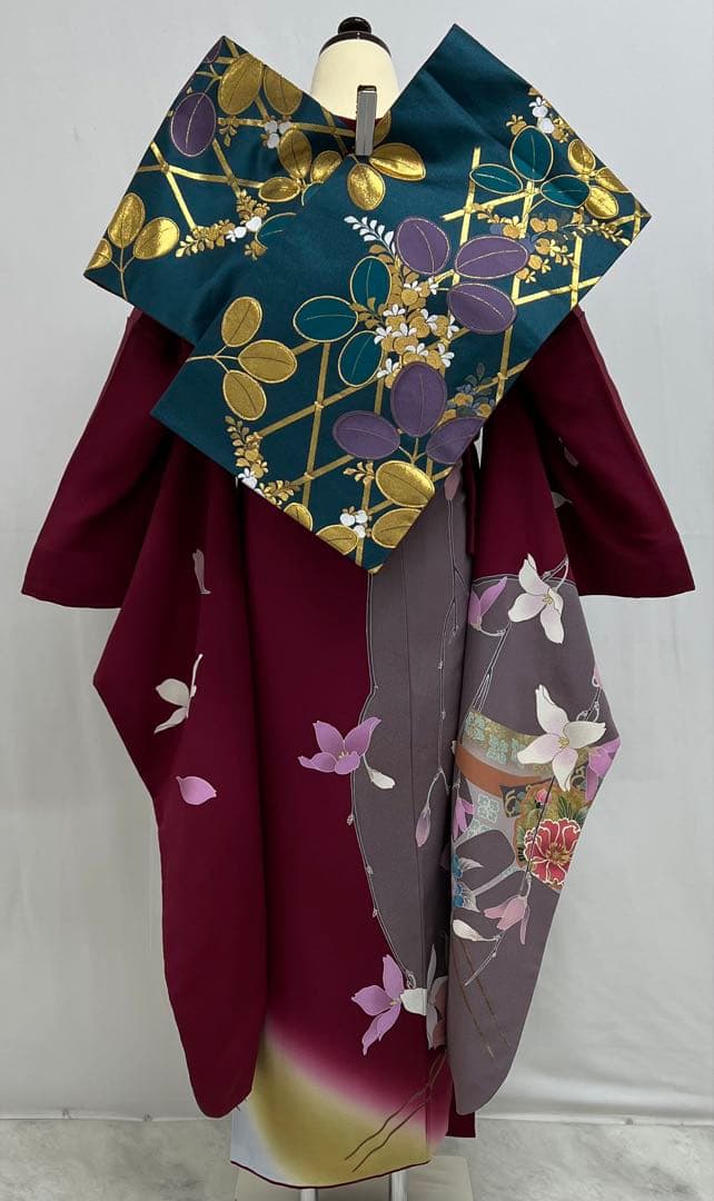 振り袖　フルセット　長襦袢付　赤　金彩加工　パールトーン　刺繍入り　522