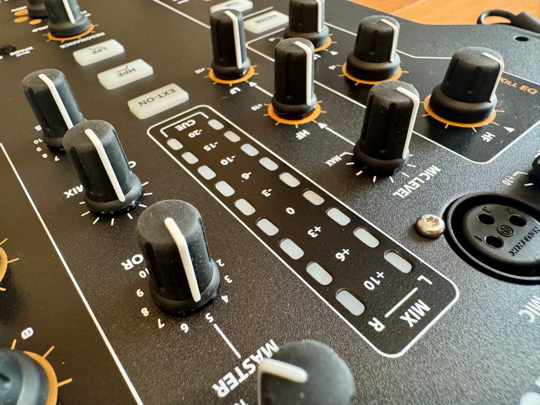 【11/17am8:00迄出品】ALLEN&HEATH XONE:23C