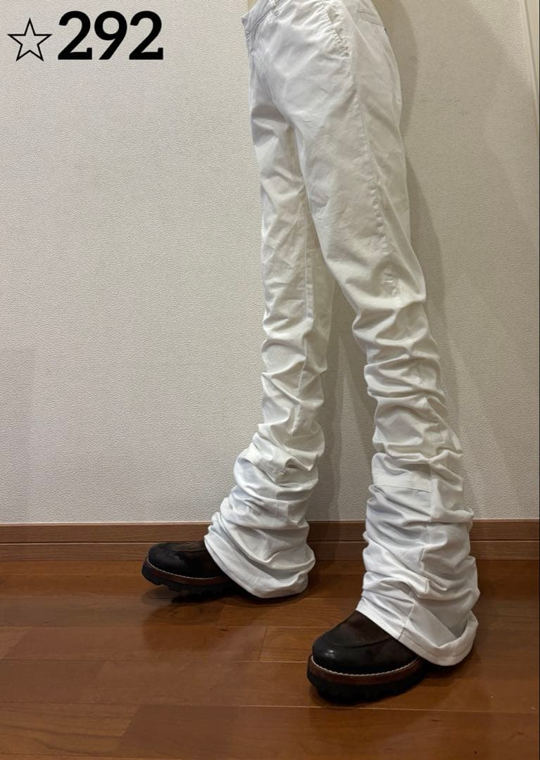 フレア　リメイク　ロングレングス　ブーツカット Y2K ベルボトム　ホワイト