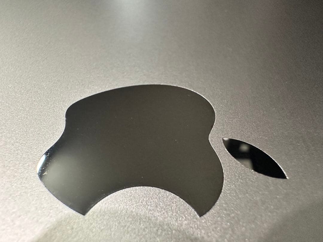 MacBook Pro 15インチ 2016 i7/16GB/1TB 箱充電