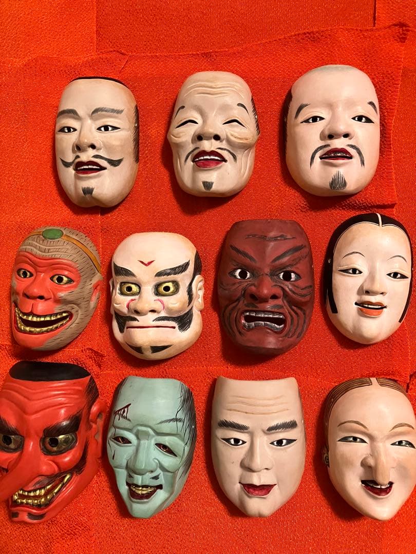 W*n様 能面　木製　一風変わった能面11点　 二条探月　小ぶり　インテリア