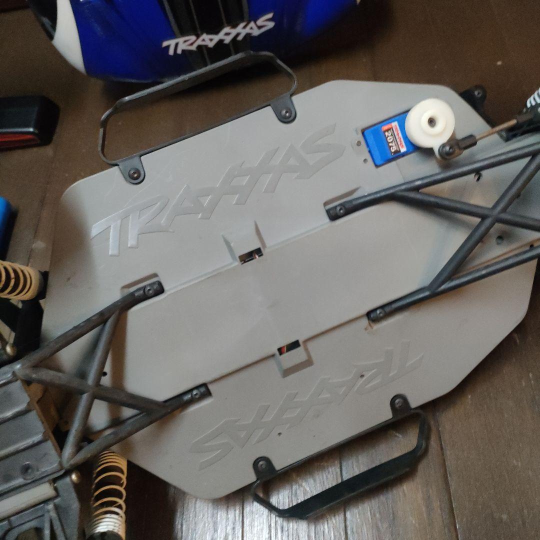 トラクサスTraxxas Slash 2WD SCトラック、フルセット