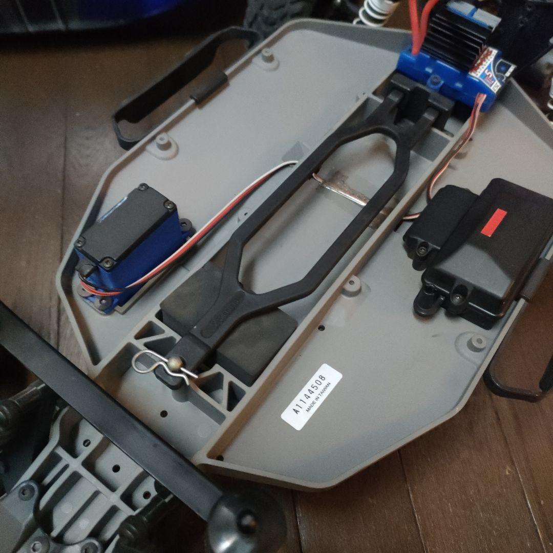 トラクサスTraxxas Slash 2WD SCトラック、フルセット