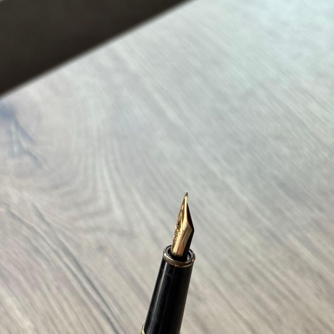 モンブランMONTBLANC マイスターシュテュック 14金　万年筆　4810