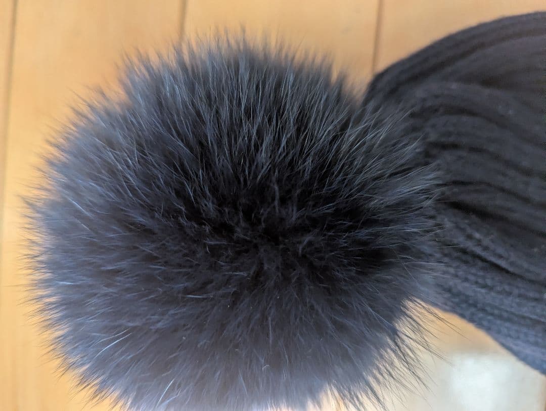 【かおりンゴ】（未使用）MONCLER ネイビー ポンポン付きニット帽