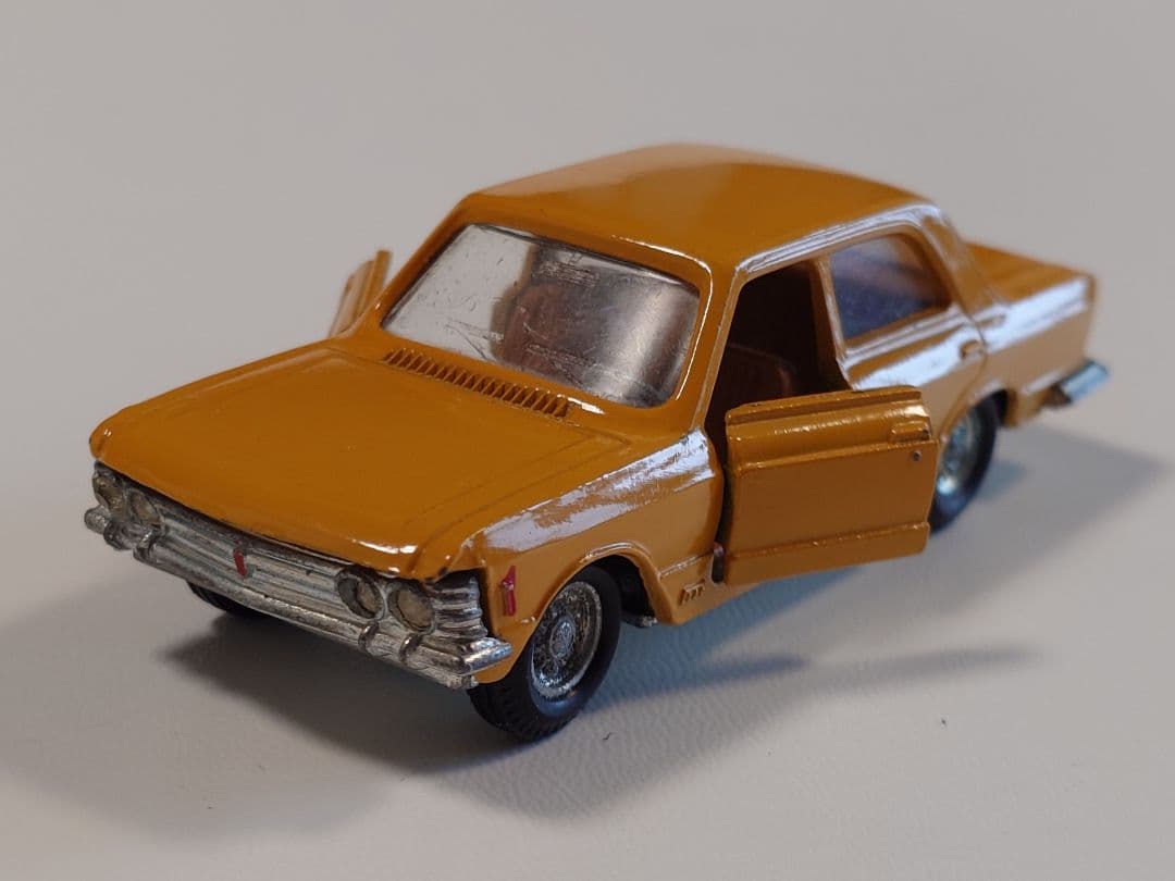 ミニカー MERCURY FIAT 130
