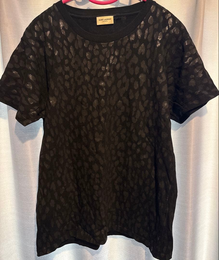 サンローラン　ベイビーキャットTシャツ　ヒョウ柄　箔プリント　ブラック　シルバー