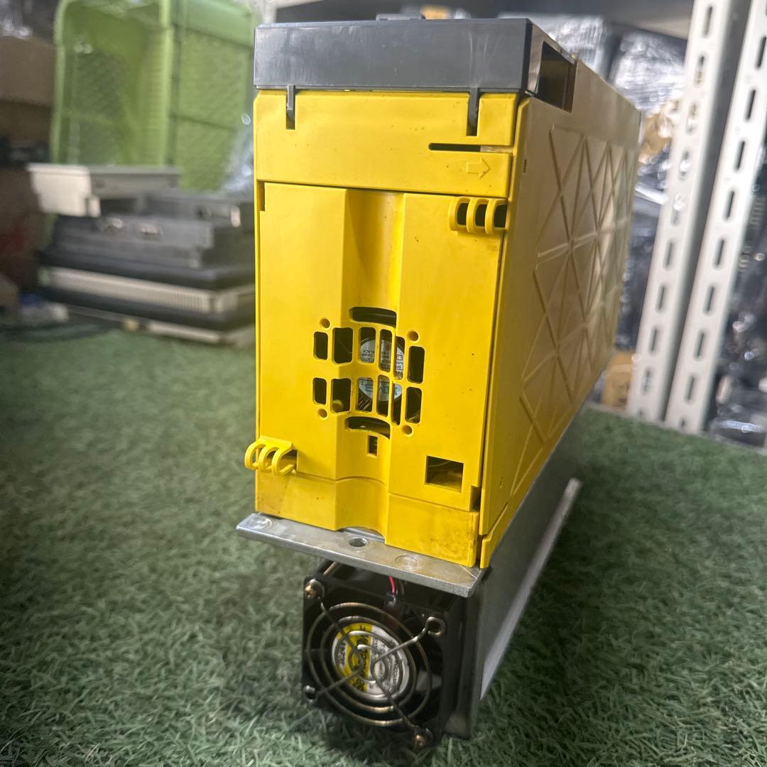 電源ユニット FANUC SERVO AMPLIFIER A06B-6114-H211