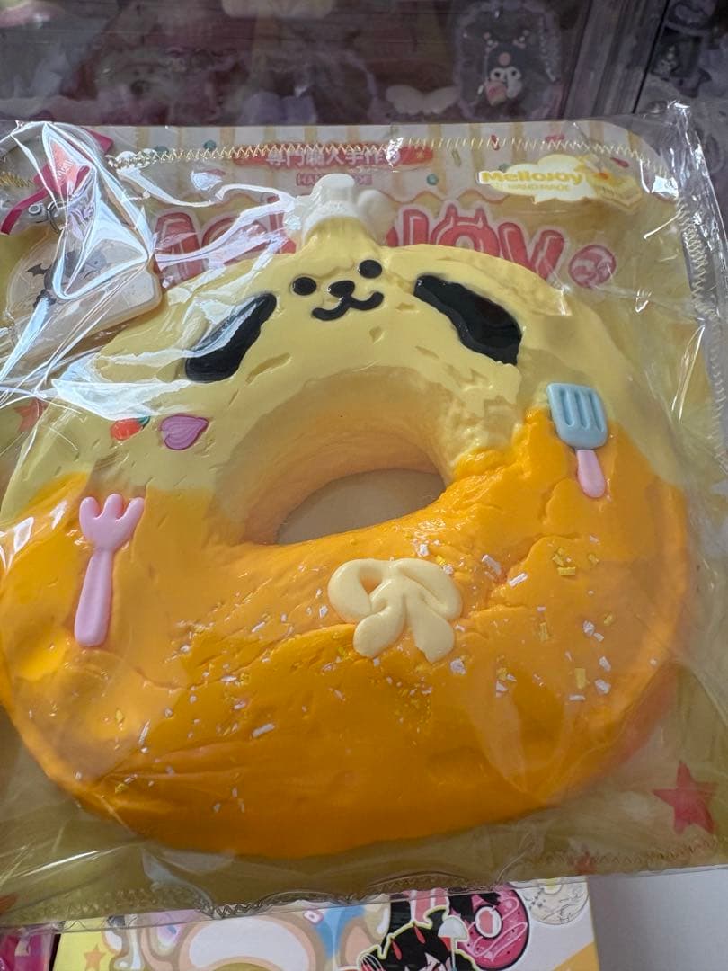 mellojoy メロジョイ ドーナツ スクイーズ メロジョイのピンクの箱で発送