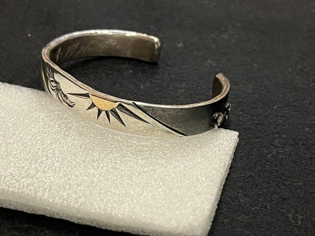 BIG HAND バングル