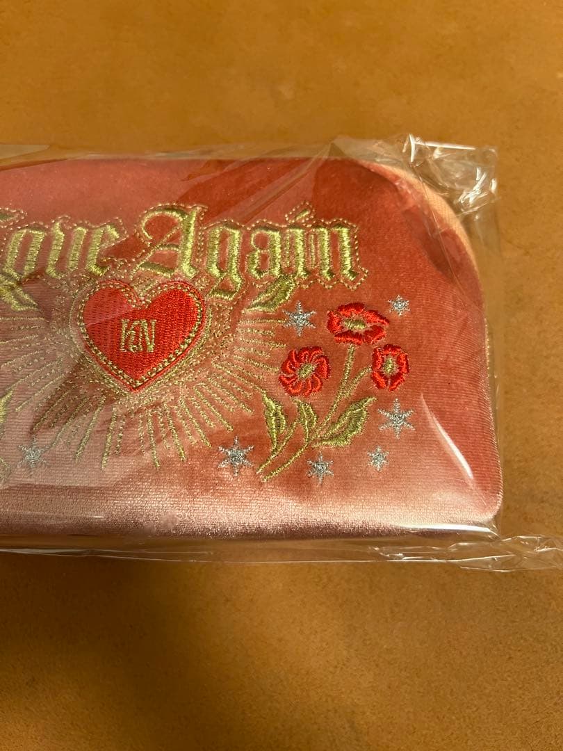 西野カナ　コンサート　ライブ　グッズ　2024 Love Again ポーチ