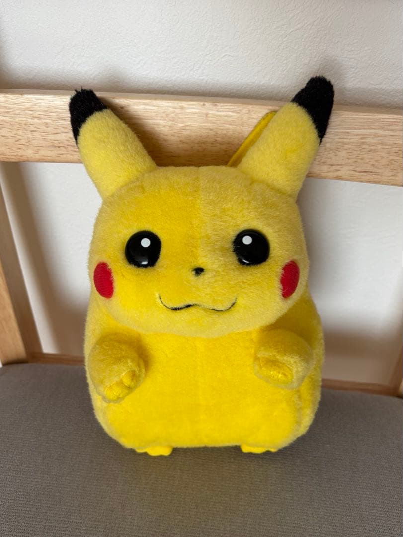 ポケモン 初期ピカチュウ ぬいぐるみ TOMY