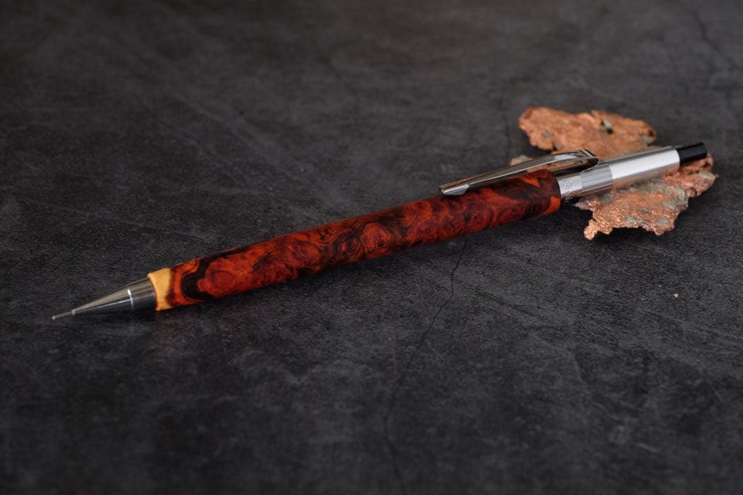 PG5木軸カスタム0214　高村杢工房 製図用シャープペンシル　極上花梨瘤紅白