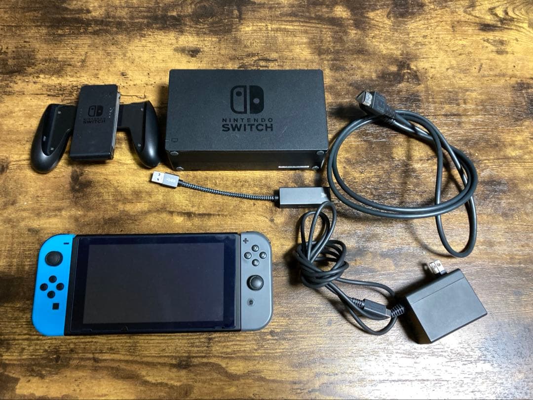 Nintendo switch ニンテンドースイッチ 本体 ＋周辺機器